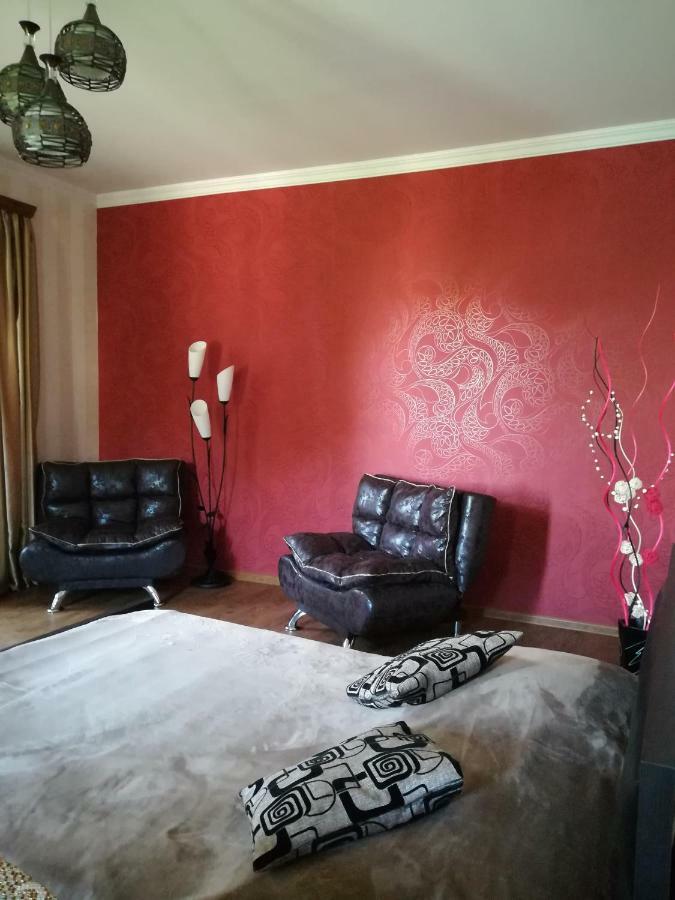 Apartment In The Heart Of Old Тбилиси Экстерьер фото